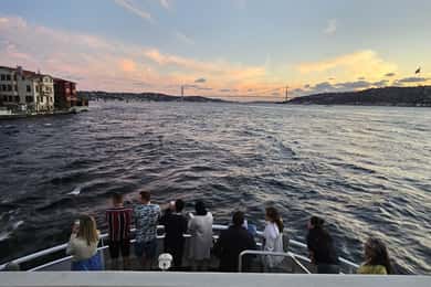 Istanbul Bosporen: 3-timmars dagskryssning med stopp på den asiatiska sidan