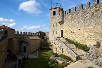 San Marino private guided city tour