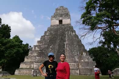 Tikal vanuit Flores: Met vervoer lunch en lokale gids