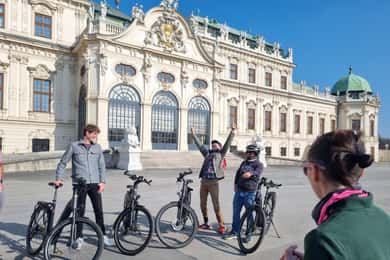Vienna: Guided E-Bike Tour