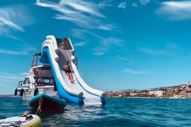 Båttur i Benalmádena med snorkling, vattenrutschbana och lunch