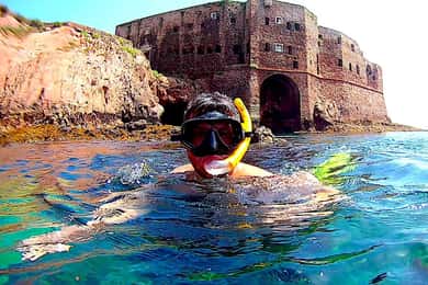 Peniche: Berlengas Island Catamaran Tour + Snorkeling