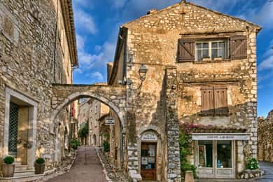 Nice: Medieval Villages Full-Day Guided Trip