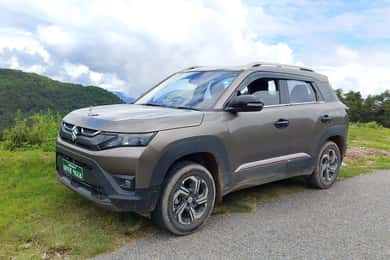 Pick up from Kathmandu Airport and Drop off to Hotel by Car
