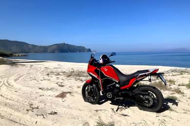 Palermo: Alquila una moto y descubre Sicilia