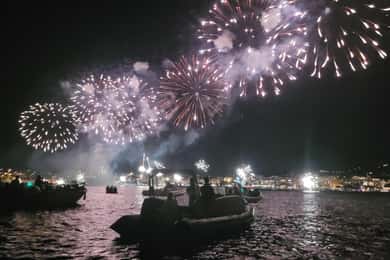 Golfe-Juan/Cannes: Fireworks festival by boat