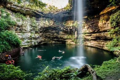 Playa del Carmen: Chichen Itza, Cenote and Valladolid Tour