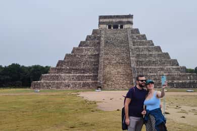 Merida: Chichen itza and Cenote in a mayan community