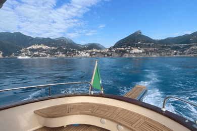 AMALFI COAST "Gozzo Sorrentino" Boat Tour Snorkeling & Caves
