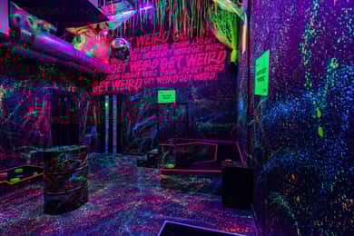 Liverpool: Ingressos para o Junkyard Golf para 9 ou 18 buracos