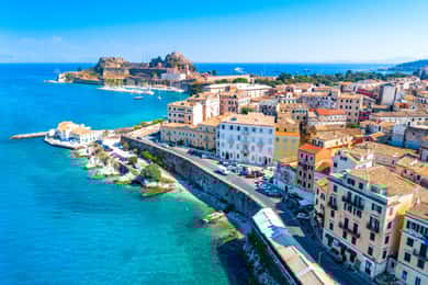 Corfu: Paleokastritsa Strand en Oude Stad Bus Excursie aan wal