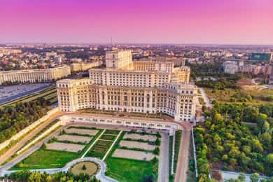 Bucharest : Parliament, Village Museum & Ceaușescu Mansion