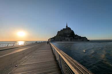 Tour from Rennes : Mont Saint-Michel Sunset Tour