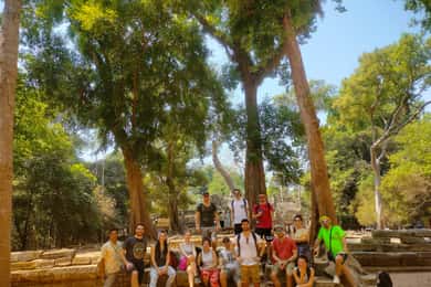 Excursions partagées au lever du soleil : Angkor Wat-Bayon-Ta Prohm-Banteay Srei