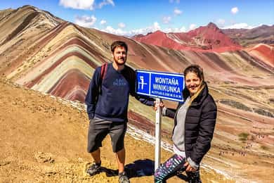 Cusco: Dagsutflykt till Regnbågsberget och Röda dalen med måltider