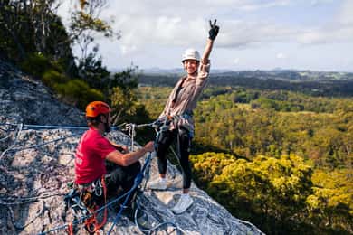 Noosa: Sunset Abseiling Tour