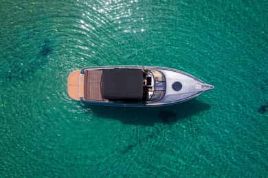 Zakynthos: 24 ft Cranchi privé cruise voor 5 personen