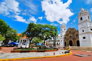 Panama City: City Highlights and Panama Canal Private Tour