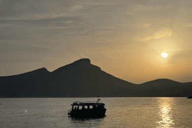 Mallorca: Sunset Pizza boat tour Andratx - Dragonera + Snorkeling