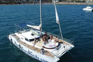 Torrevieja : balade et coucher de soleil en catamaran avec baignade.