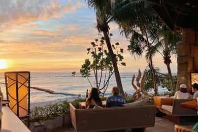 Pattaya: Dining at the Secret Beach of Wong Amart
