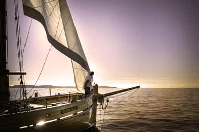 Marsella: Atardecer en ketch en las Calanques del Frioul