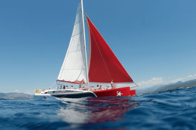 Escursione di un giorno in catamarano nella baia di ajaccio