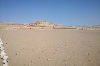 Da Nazca: Tour delle piramidi Cahuachi e laboratorio tessile