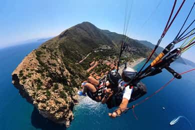Cefalù: tandem paragliding flight and insta360 video