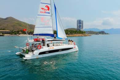 Nha Trang: VIP YACHT TOUR ( BBQ, Water activities)