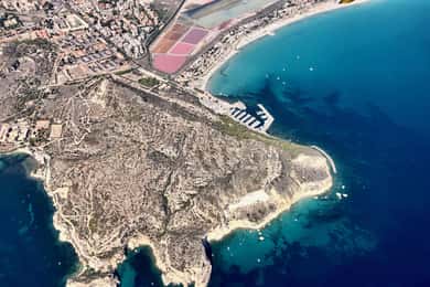 Cagliari: hike to the top of the Devil's Saddle