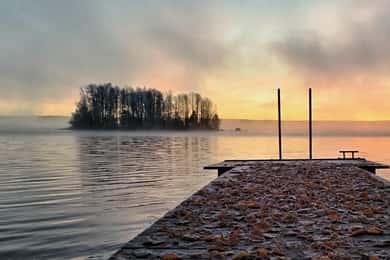 Rovaniemi: Traditionell bastu och issimningsupplevelse