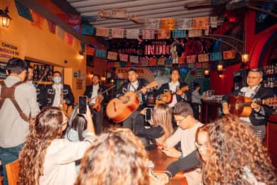 Mexiko-Stadt Mariachis, Tanzshow & Tacos (kleine Gruppe)
