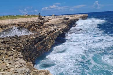 Exquisite Taxi and Tours Antigua: Tours, Sightseeing,