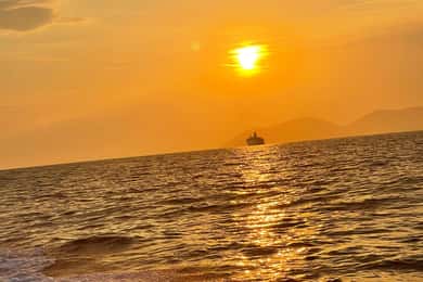 Vlore: Golden Hour Speedboat Sunset Experience