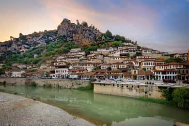 貝拉:酒店接送導覽遊