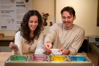 Praga: Ingresso para o Museu de Arte Choco com aula de fabrico de chocolate
