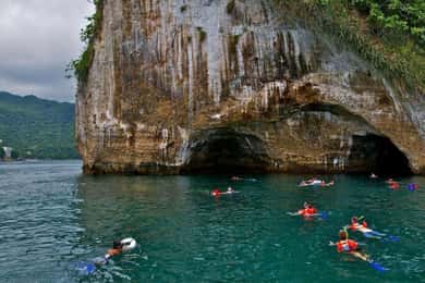 Puerto Vallarta:Boat Tour to Los Arcos, Ánimas, and Quimixto