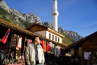 Da Tirana e Durazzo: Tour di Tirana di Kruja e Sari Salltik