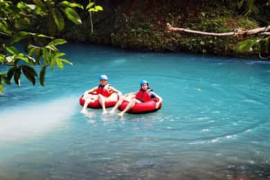 Tubing Rio Celeste: Äventyr och natur