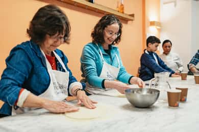 Florence: Premium Pizza and Gelato Preparation Class
