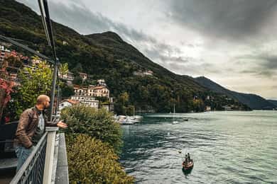 Milão: excursão de meio dia ao Lago Como em grupo pequeno e passeio de barco