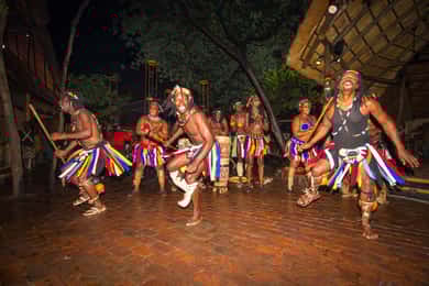 Cataratas Victoria: Cena Boma y Espectáculo de Tambores