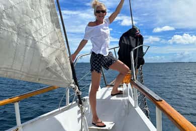 Fiji: Captain Cook Cruises - Island & Reef Day Trip