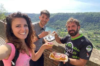 EBike Roman Castles : Papal Palace & Lake (Train from Rome)