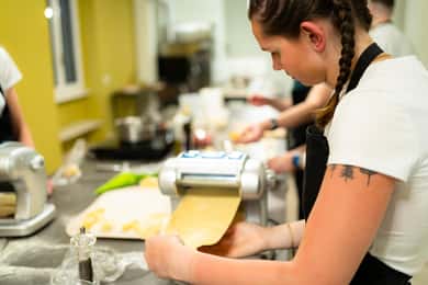 Milano: Pasta, Gnocchi og Tiramisù madlavningskursus med vin