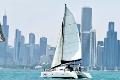 Chicago: Prywatny rejs katamaranem dla maksymalnie 12 osób
