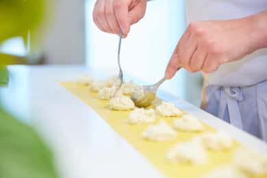 Milan: Pasta and Tiramisu Cooking Class With Local Chef