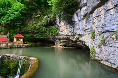 Hıdırnebi: Çal Cave, Hıdırnebi Plateu, and Sera Lake Tour