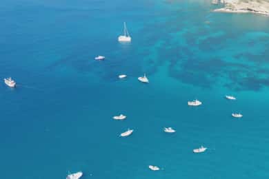 Tarrafal: passeio de barco com bebidas e mergulho com snorkel
